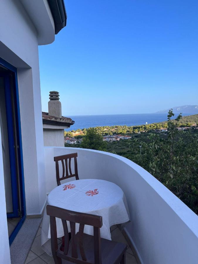 B&B Easy Wind Cala Gonone Buitenkant foto